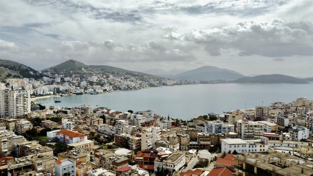 Shitet godine se bashku me toke ne Sarande