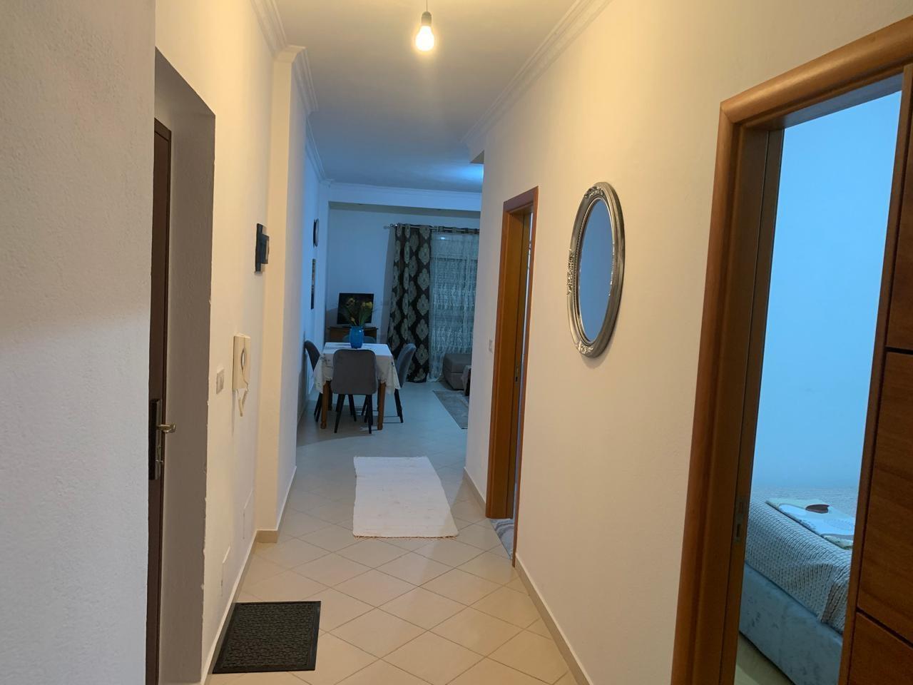 Apartament me Qera në Vlore 2+1+1, te Albano Romina