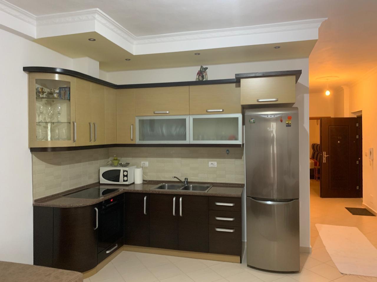 Apartament me Qera në Vlore 2+1+1, te Albano Romina