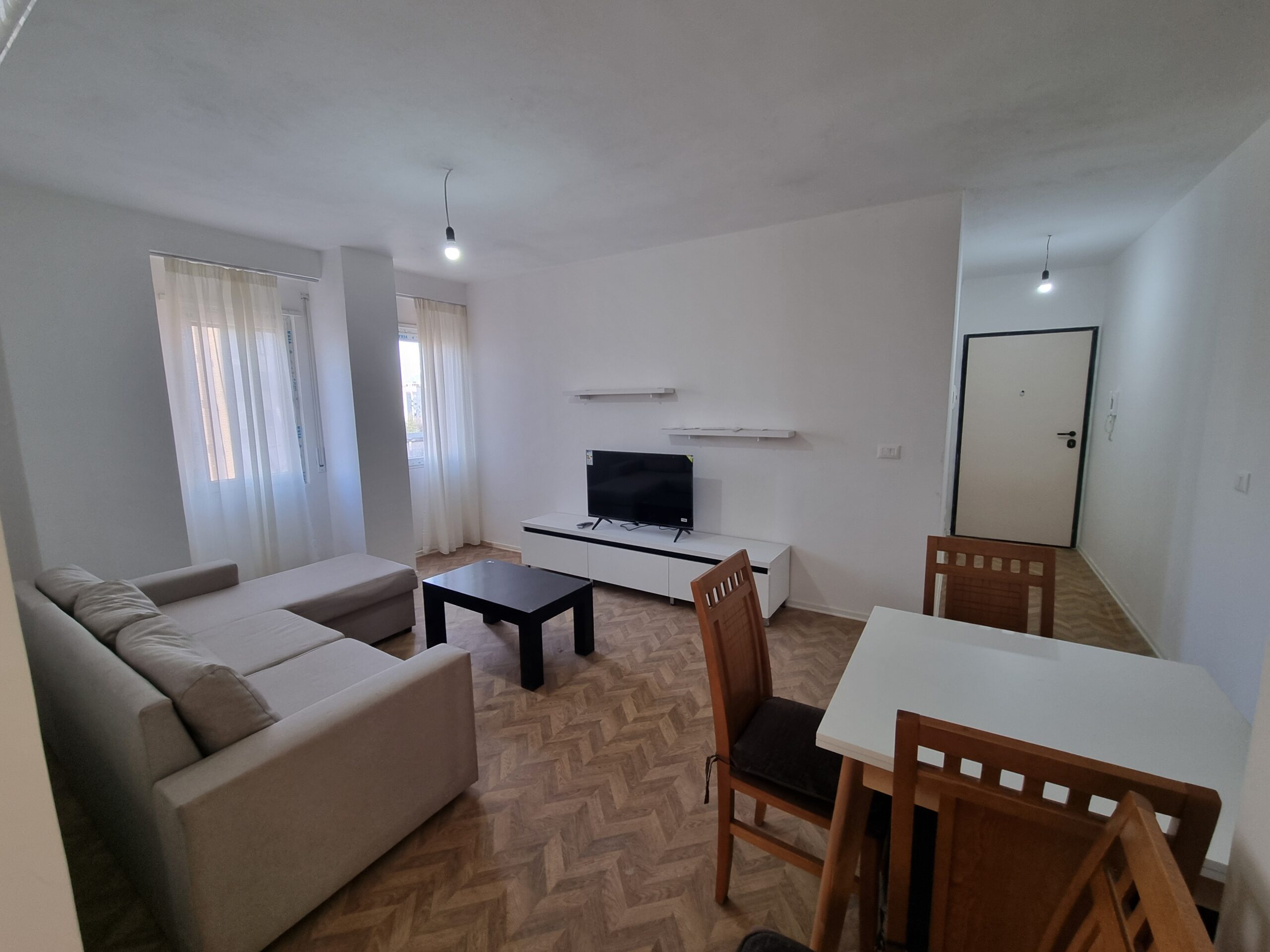 Apartament 2+1 per qira ne Alidem