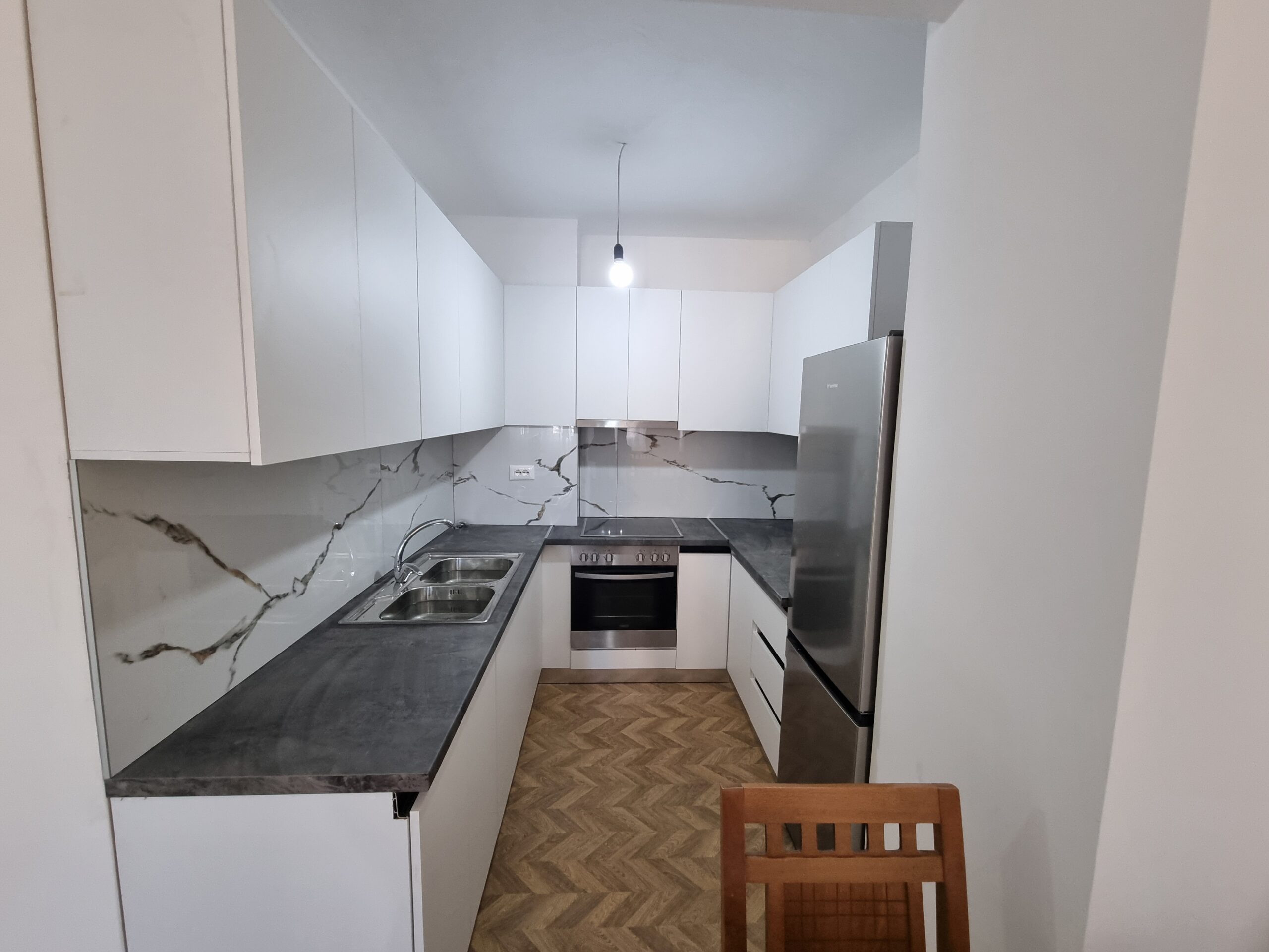 Apartament 2+1 per qira ne Alidem