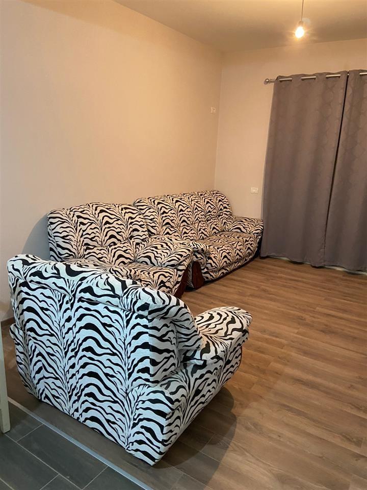 Apartement Qera 2+1+2-Rr.Bedri Karapici-LIROHET 1 MARS 2025