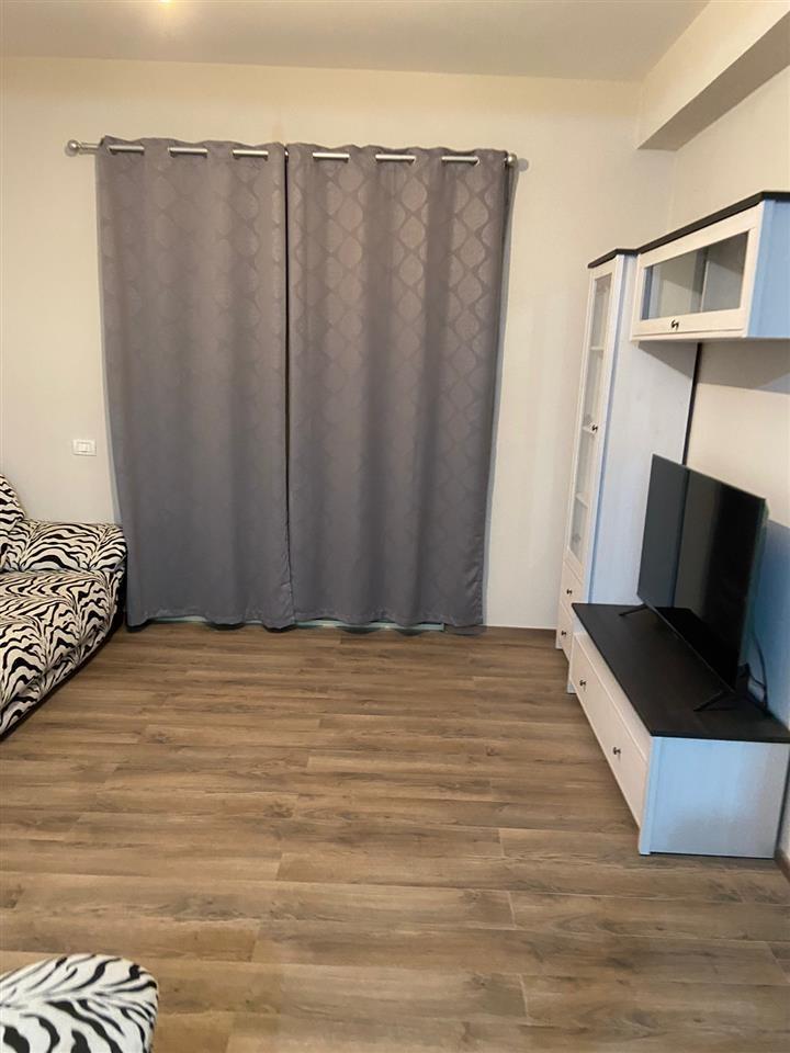 Apartement Qera 2+1+2-Rr.Bedri Karapici-LIROHET 1 MARS 2025