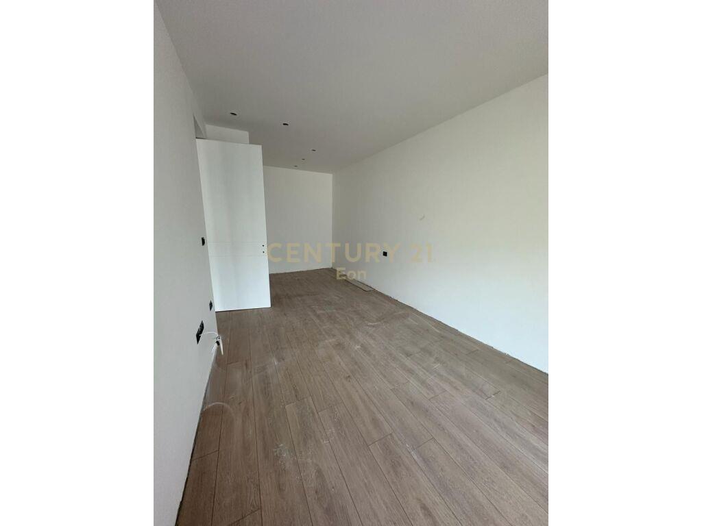 SHITET APARTAMENT 1+1 TEK “WHITE HILL RESIDENCE” NE CURRILA!