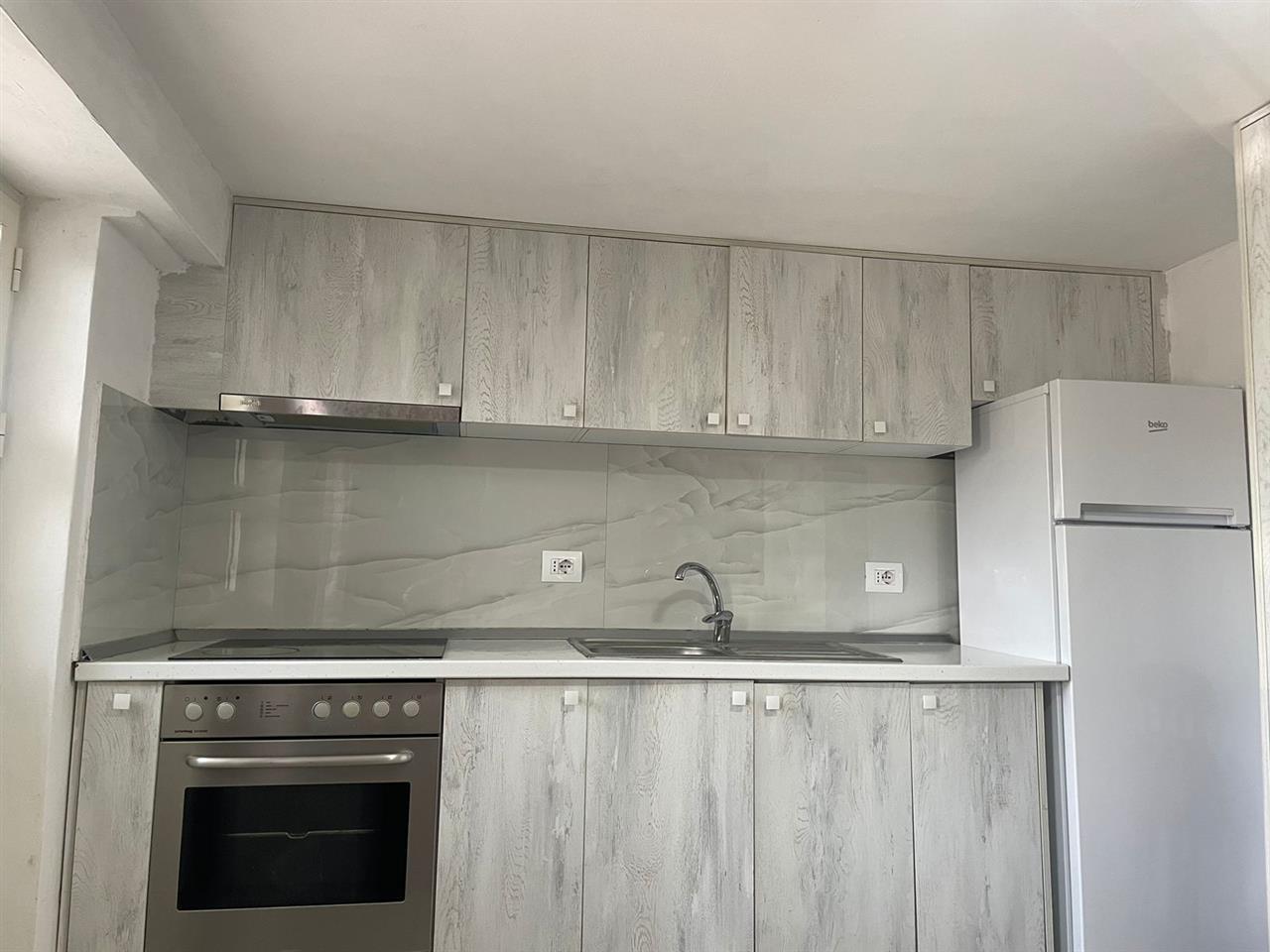 Apartament me qera, Sauk, 180 euro