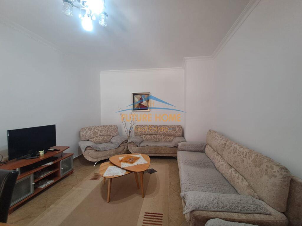 Qera, Apartament 3+1+2, Unaza e Re, Tirane.