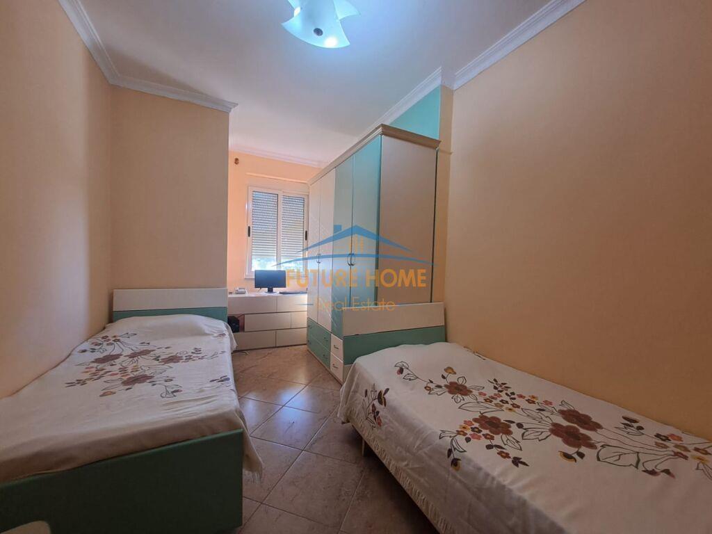 Qera, Apartament 3+1+2, Unaza e Re, Tirane.