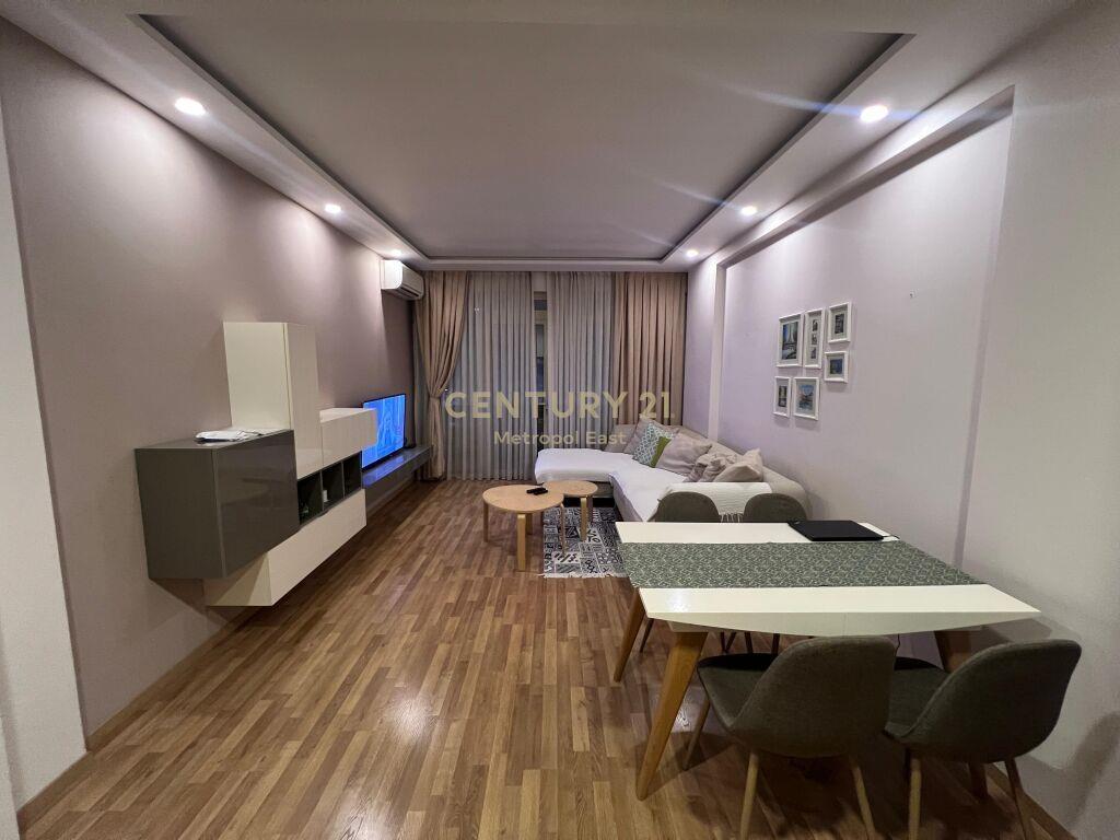 Qira Apartament 1+1 Tregu Elektrik €600