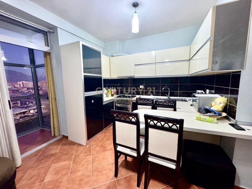 JEPET APARTAMENT 2+1 ME QERA ASTIR