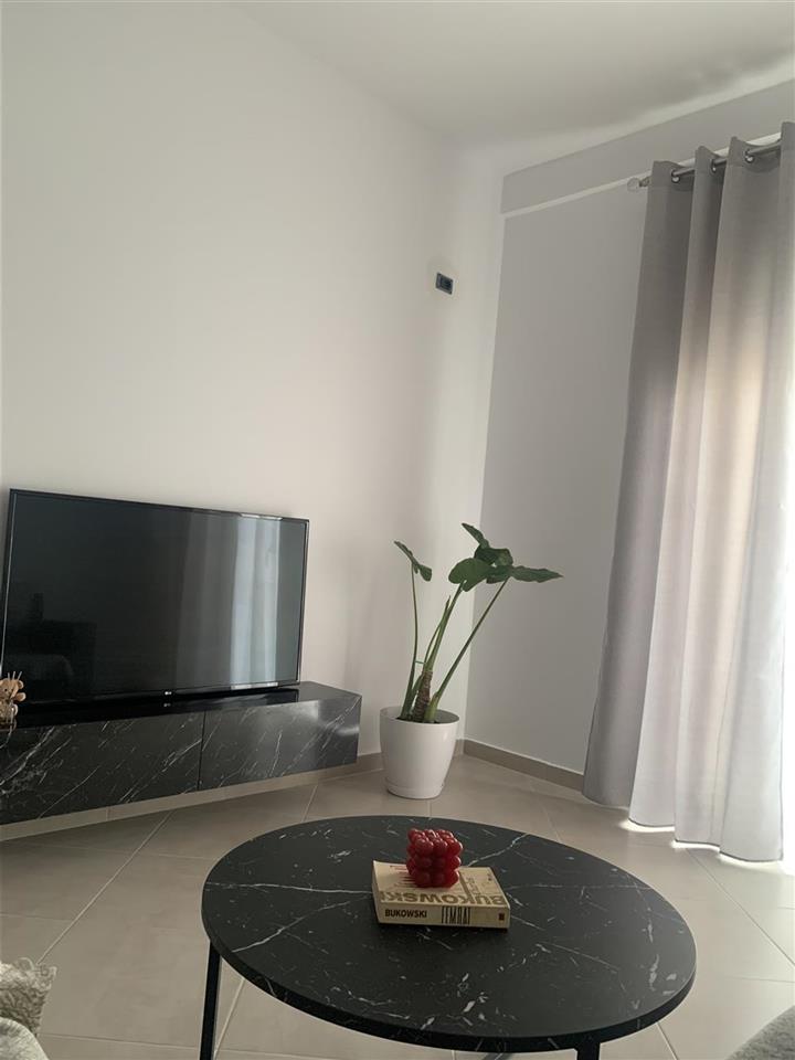 Jepet me qera shtepia 1+1 ne Vlore