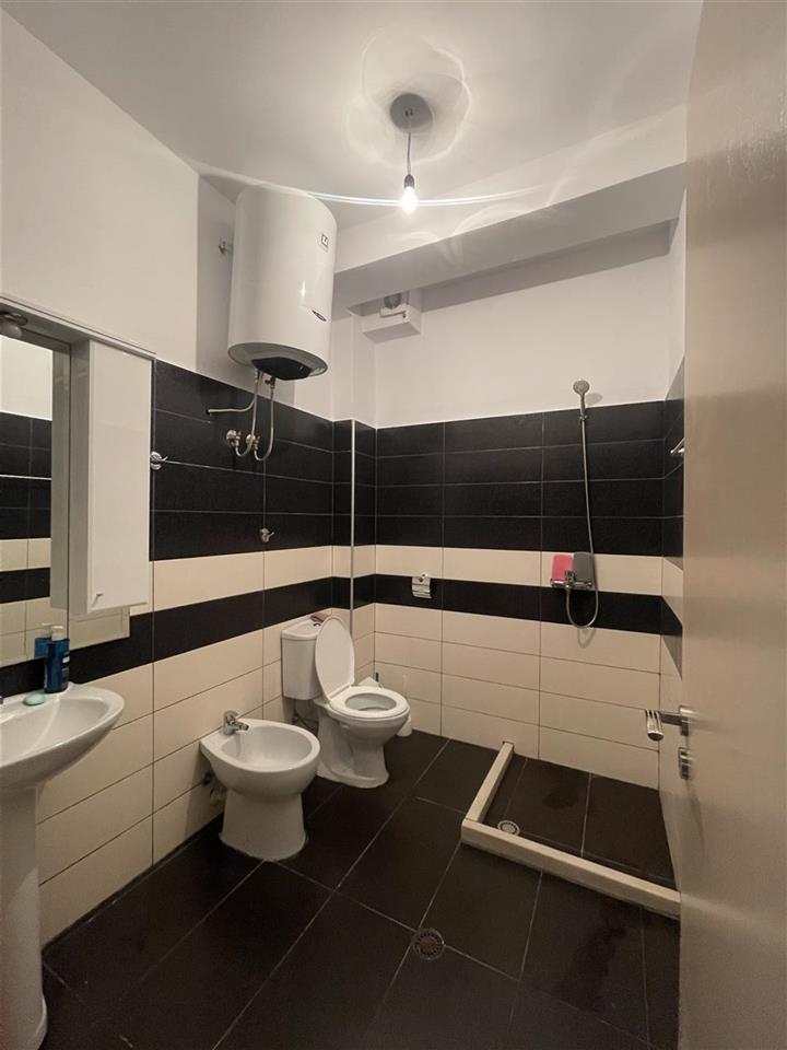 Jepet me qera shtepia 1+1 ne Vlore