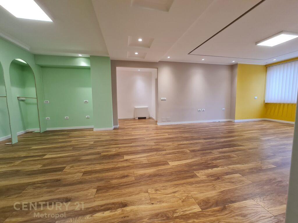 Qira Apartment 3+1+2 Stadiumi Qemal Stafa 1,500 € /Muaj