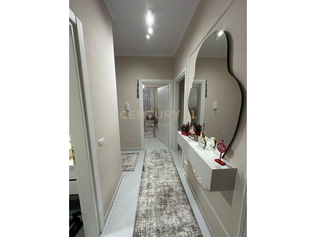 Qira Apartment 2+1+1 Astiri 600 € /Muaj