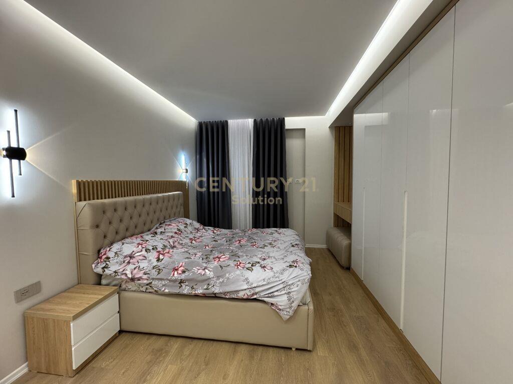 Qira Apartment 2+1+2 Liqeni i Thatë 1,200 € /Muaj