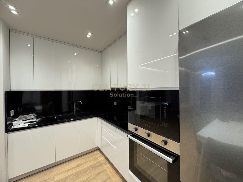 Qira Apartment 2+1+2 Liqeni i Thatë 1,200 € /Muaj