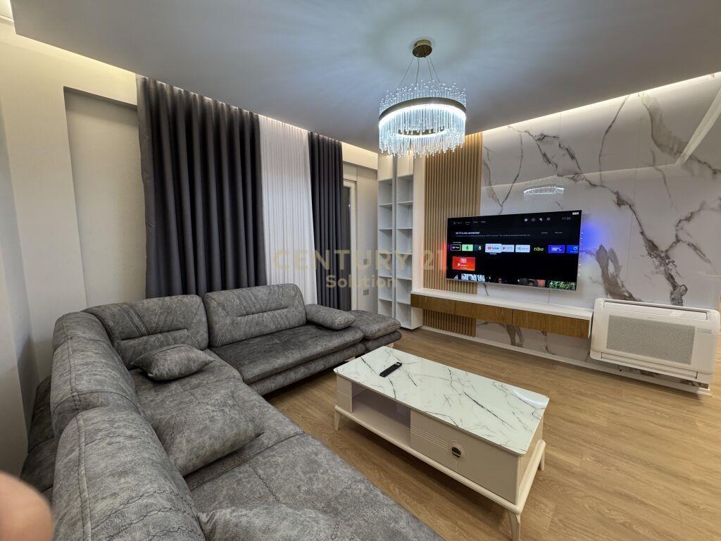 Qira Apartment 2+1+2 Liqeni i Thatë 1,200 € /Muaj