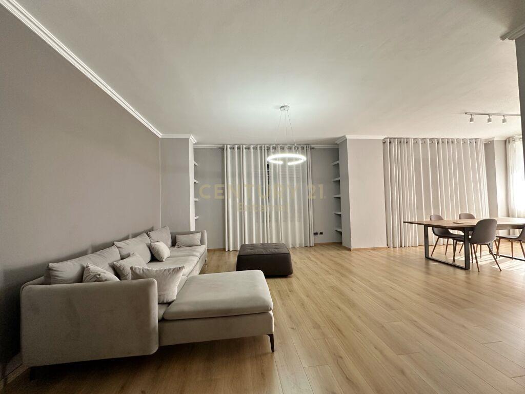 Qira Apartment 3+1+3 Liqeni i Tiranës 1,500 € /Muaj