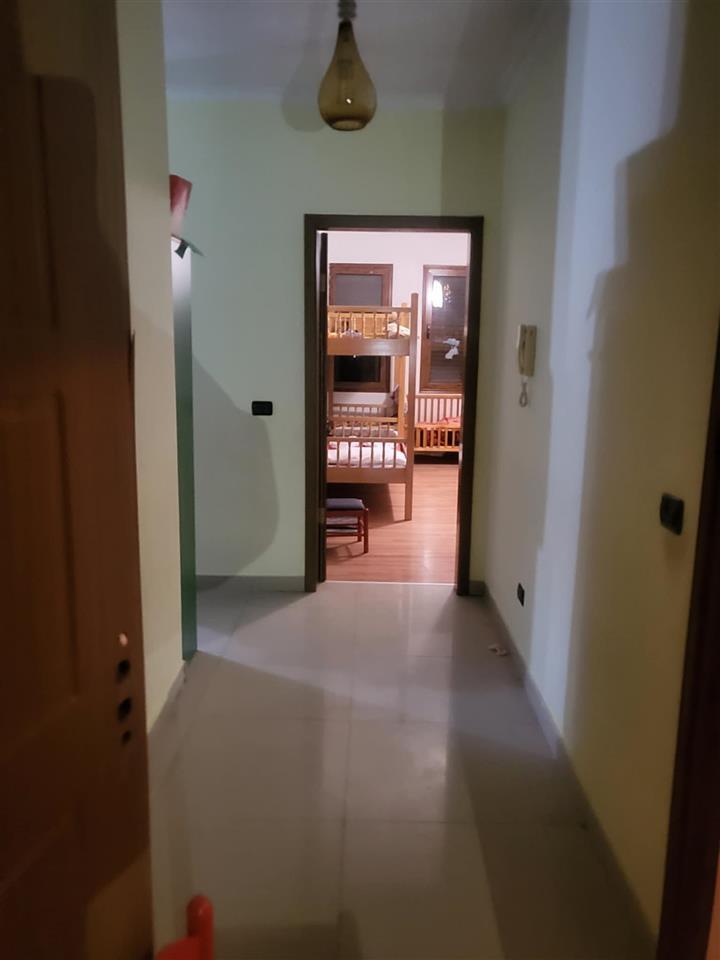 Jap apartament 3+1 te pa kompletuar ne zonen e Freskut.