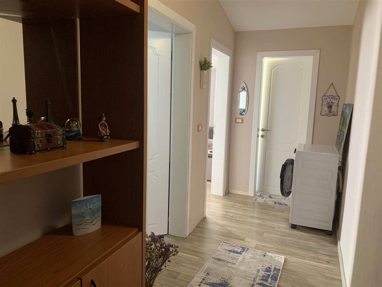Pogradec, jepet me qera apartament 1+1+A+BLK / Ashensor