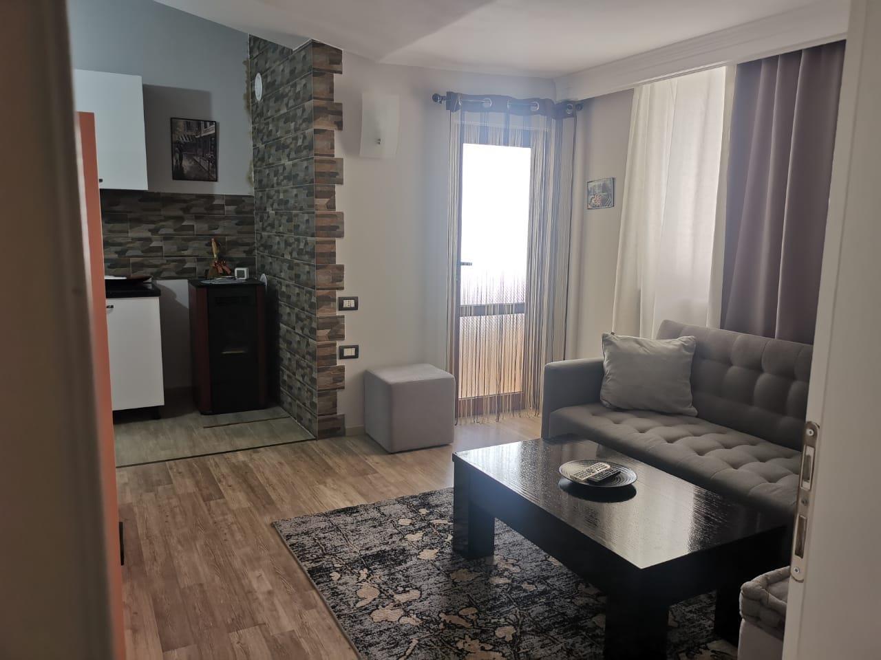 Pogradec, jepet me qera apartament 1+1+A+BLK / Ashensor