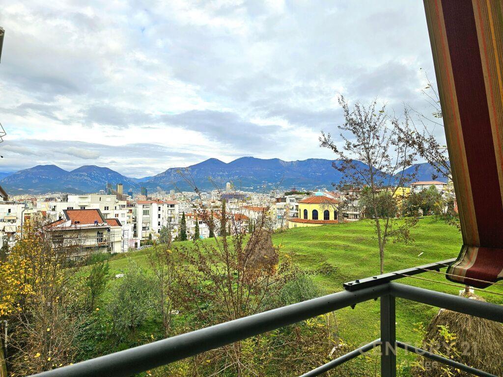Qira Apartment 2+1+1 Kodra e Diellit 700 € /Muaj