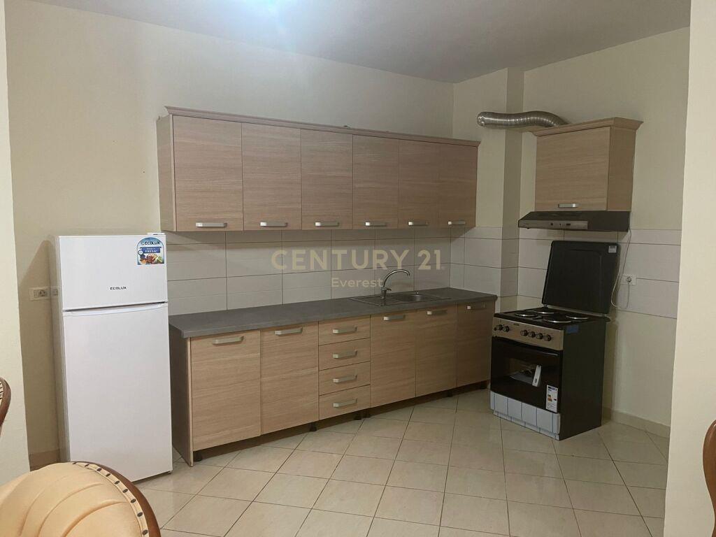 Qira Apartment 2+1+1 Astiri 500 € /Muaj