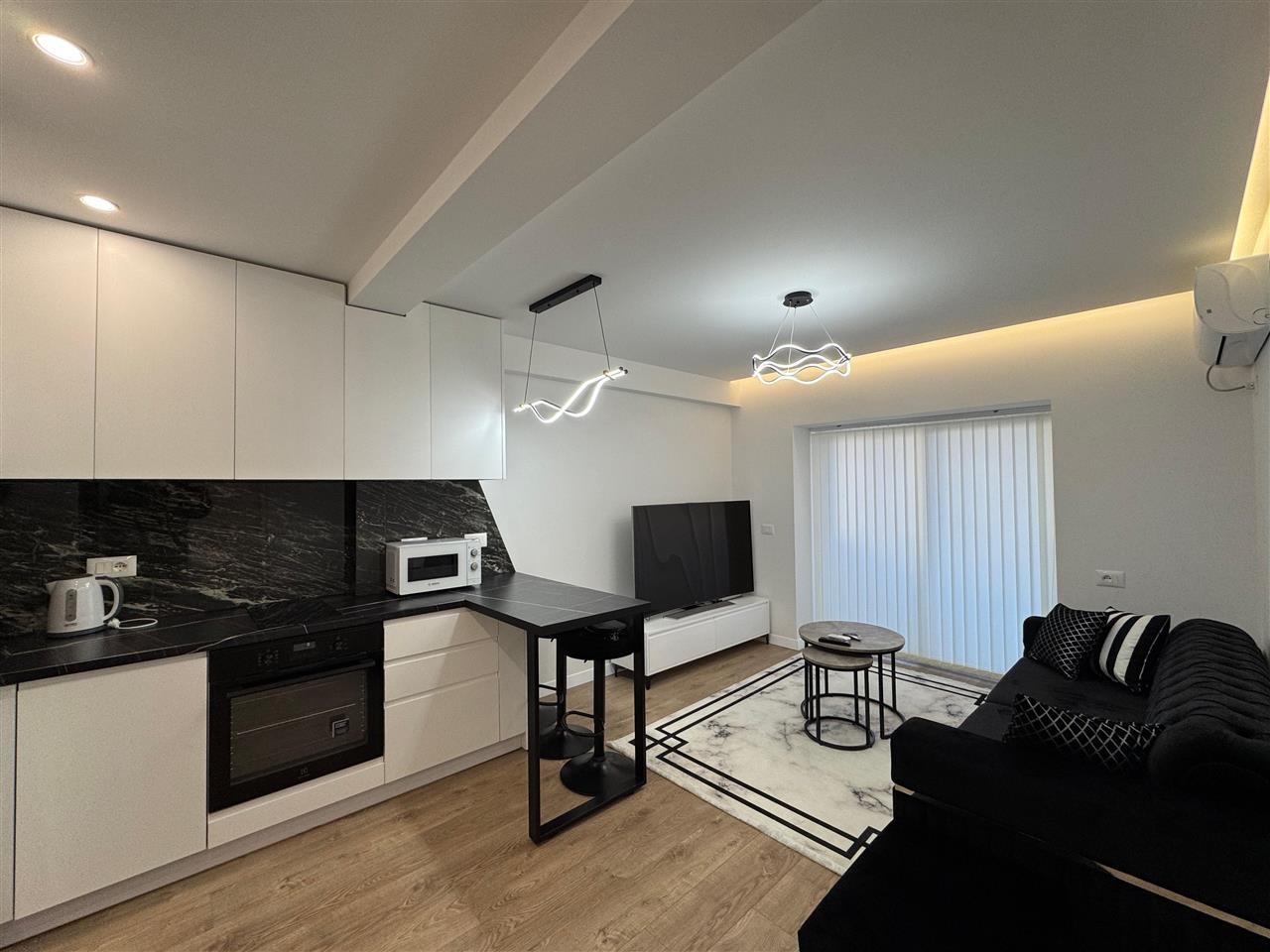 Xhamlliku , Japim me qira apartament 1+1 !