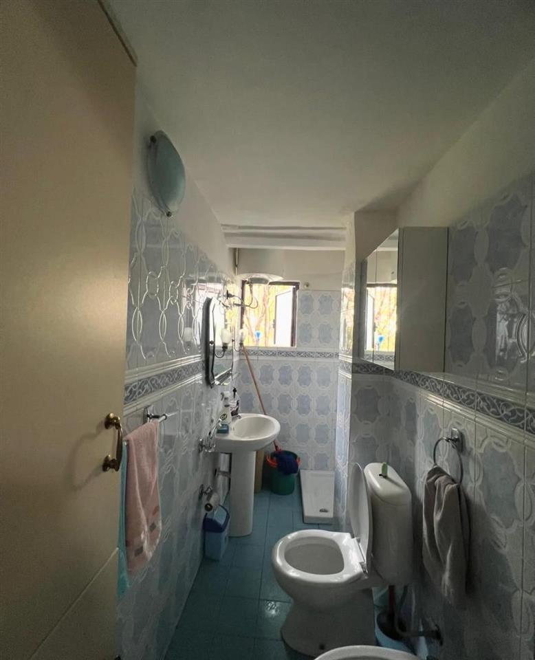 JEPET ME QERA APARTAMENT 1+1 PAS TIRANA BANK