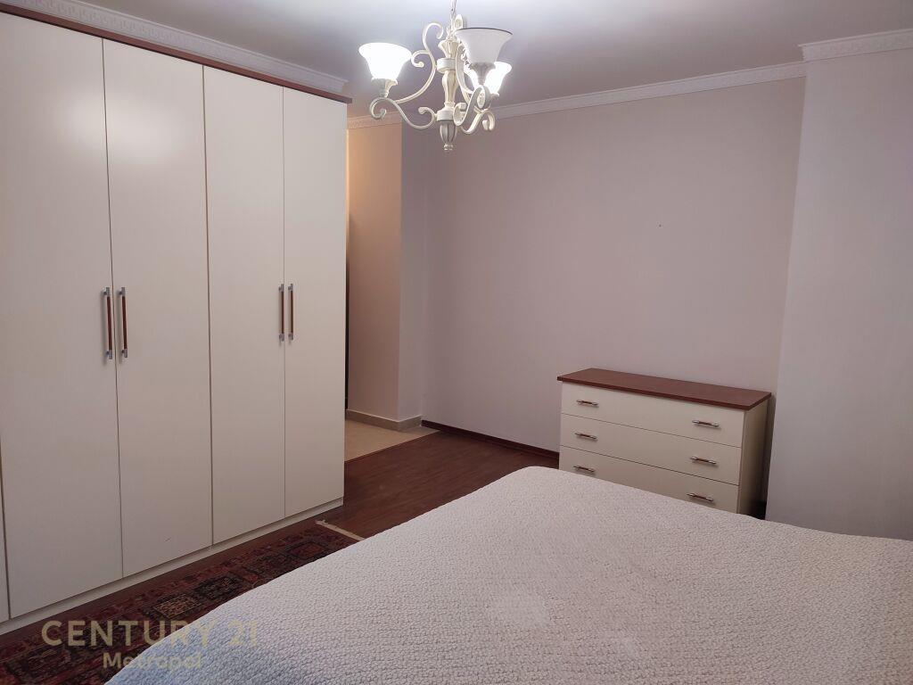 Qira Apartment 3+1+2 Kopshti Botanik Zoologjik 850 € /Muaj