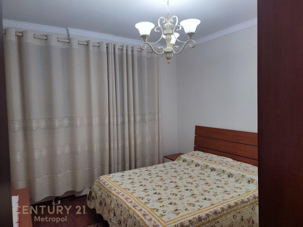 Qira Apartment 3+1+2 Kopshti Botanik Zoologjik 850 € /Muaj