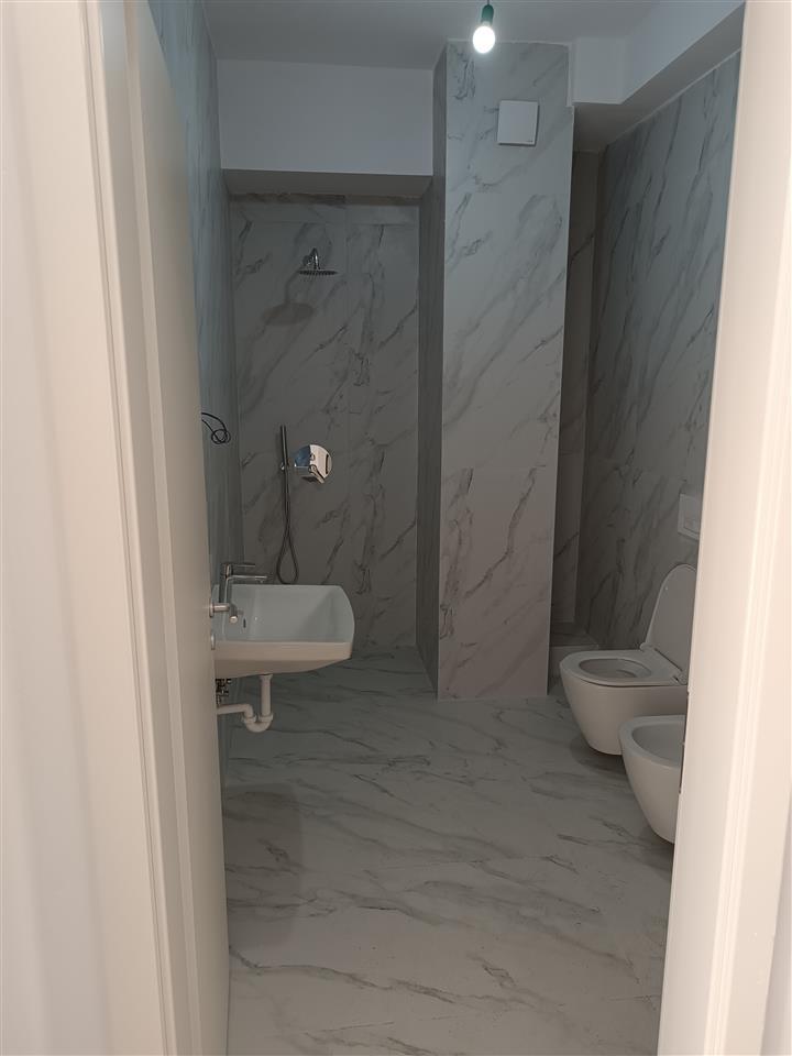 qira garsoniere te rezidenca Kaimi 250000 leke