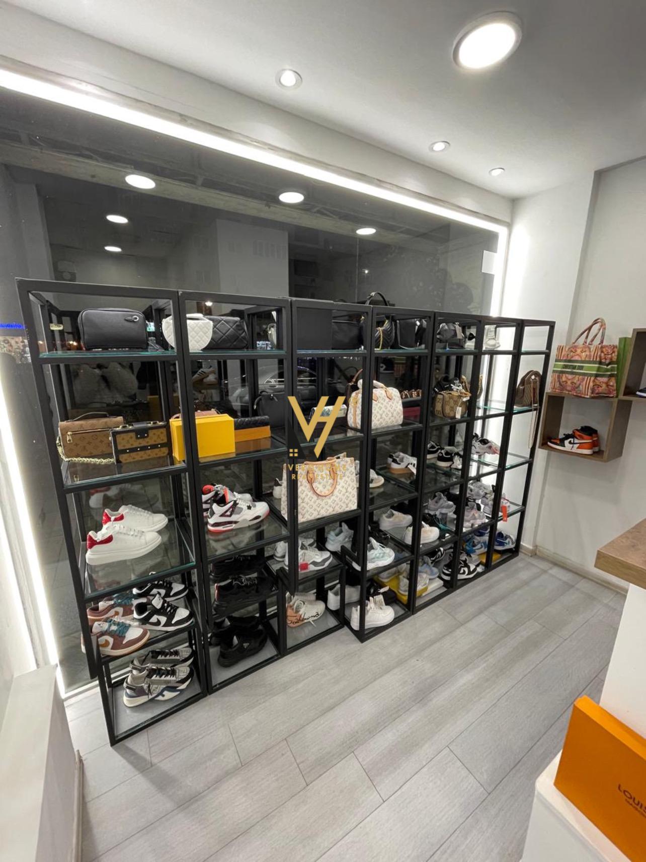 SHITET AKTIVITET BIZNESI BUZE RRUGES 21 DHJETORI