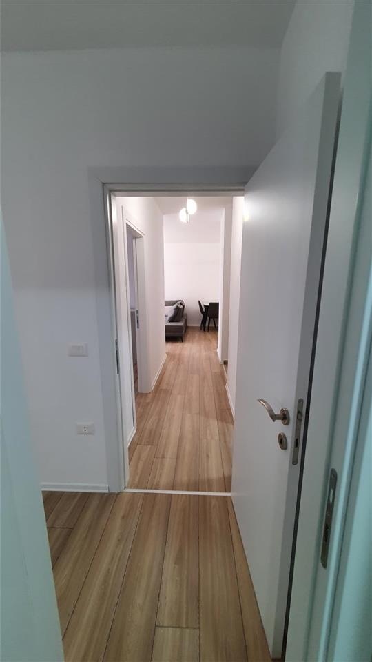 Zirkon Rezidence tek spitalet 2+1+2 Apartament me qera
