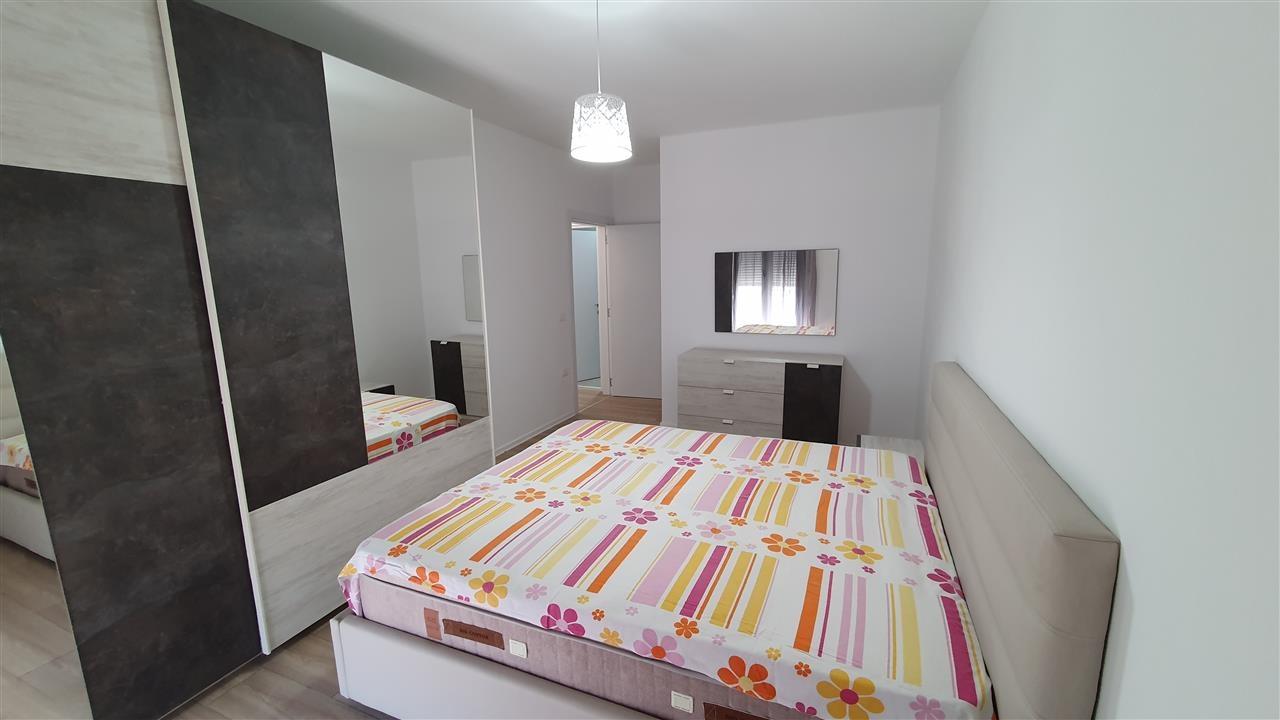 Zirkon Rezidence tek spitalet 2+1+2 Apartament me qera