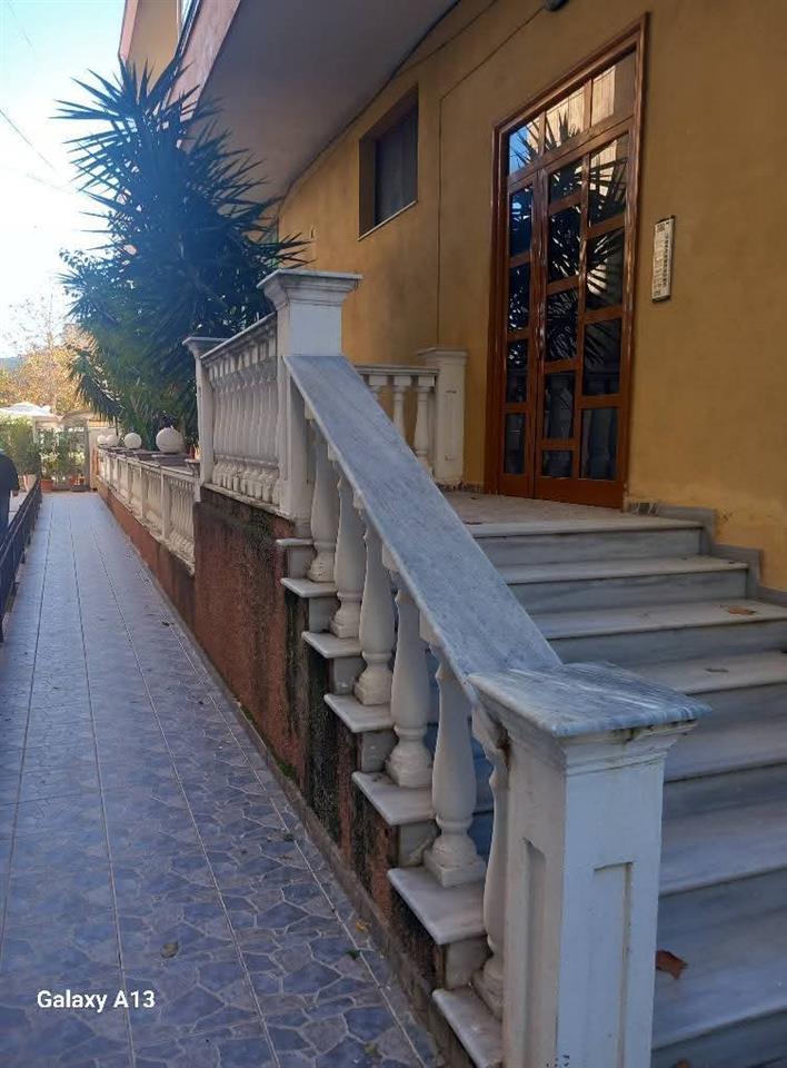 Dydhoma gjumi me Qera Afatgjate ne Bulevardin Vlore-Skel