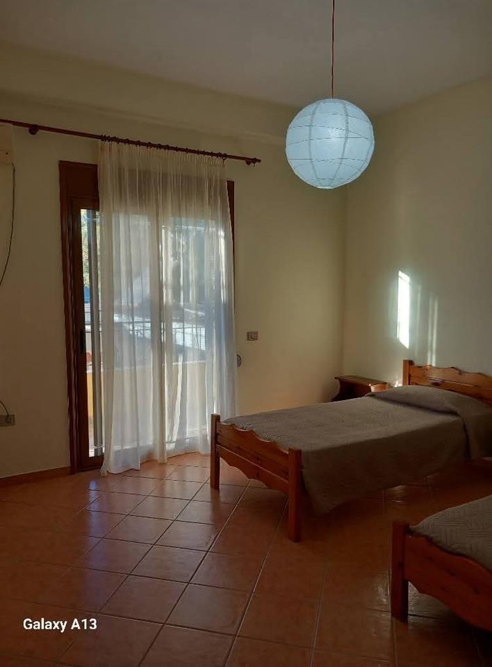 Dydhoma gjumi me Qera Afatgjate ne Bulevardin Vlore-Skel