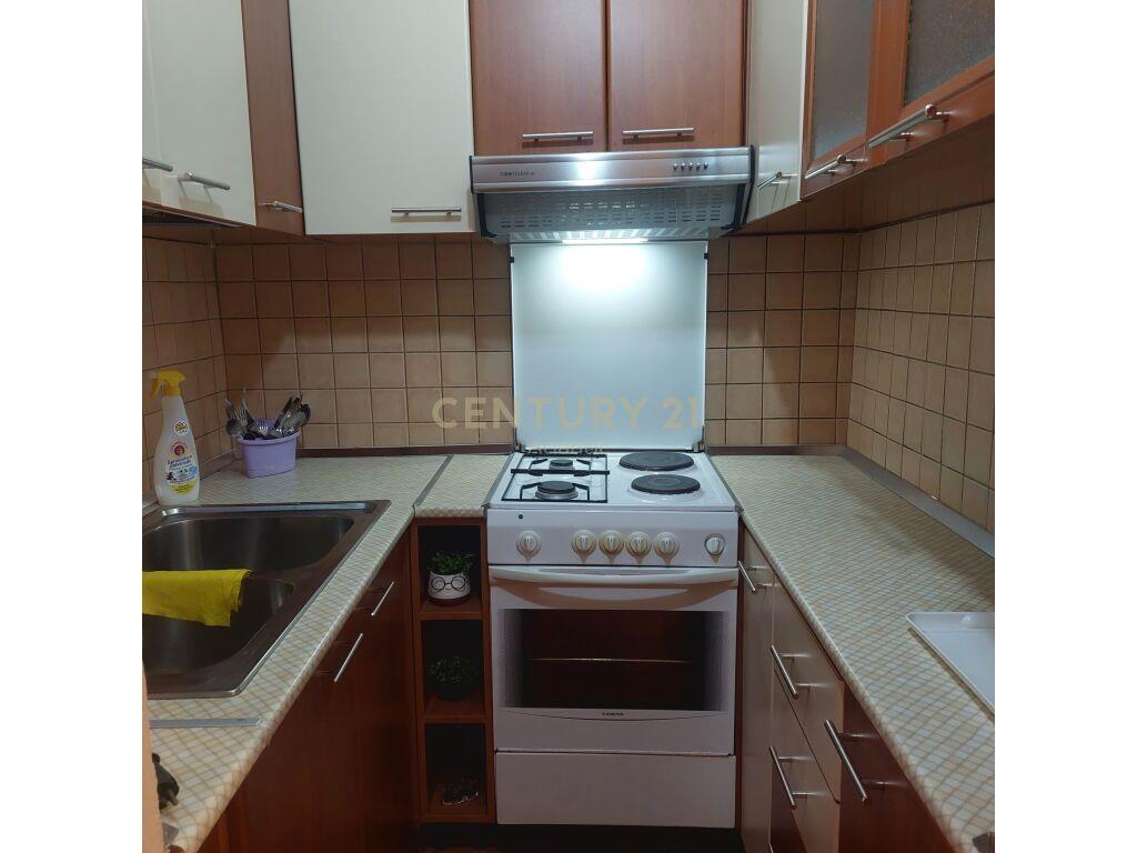 Apartament 2+1 me qira tek Stacioni i Trenit, Durres!
