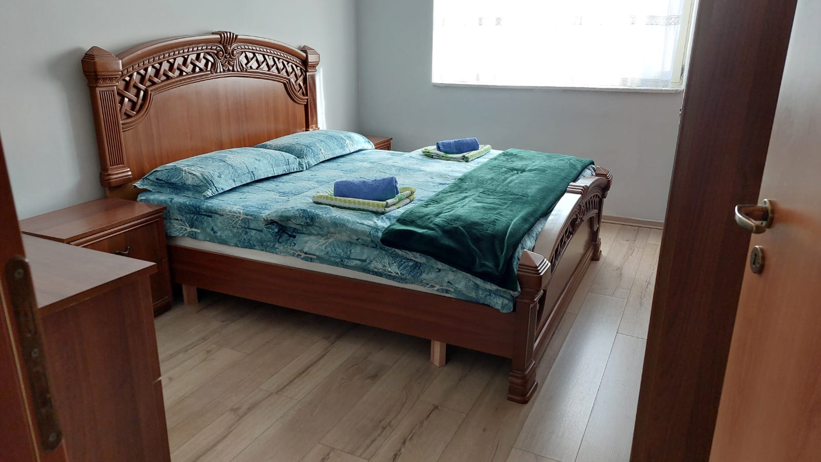 Jepet me qira Apartamet 2+1 Mozaiku Tiranës