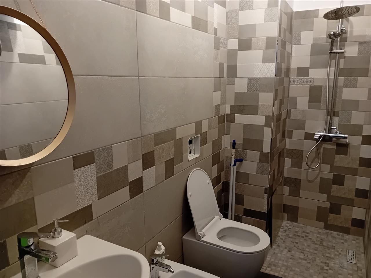 EKSKLUZIVE!! JEPET APARTAMENT ME QIRA ME PAMJE NGA DETI