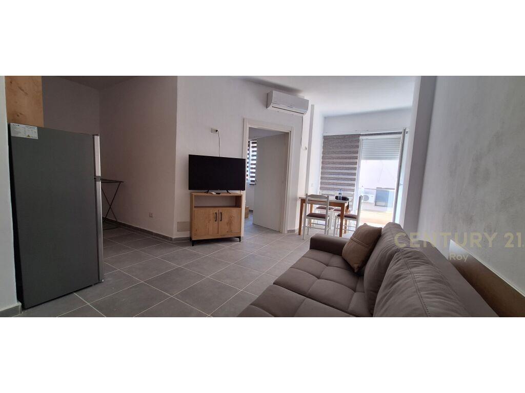 Apartament 1+1 Për Qira në Plazh Hekurudha, Durrës – 350€