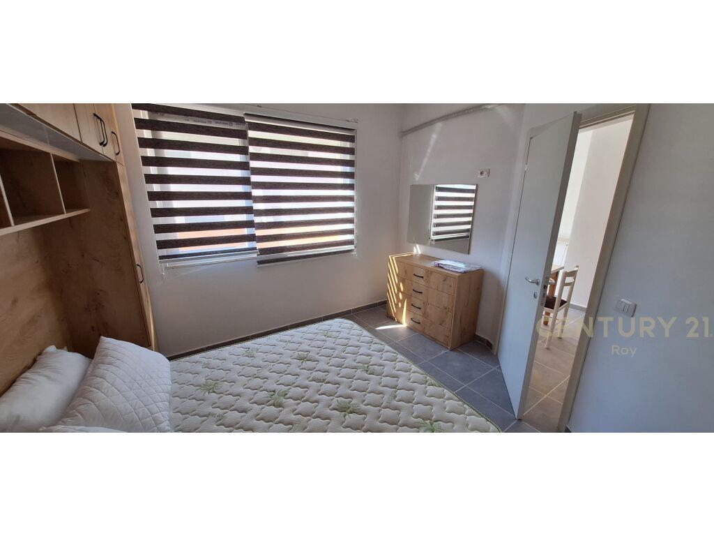 Apartament 1+1 Për Qira në Plazh Hekurudha, Durrës – 350€