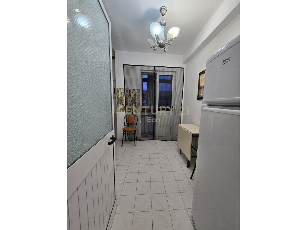 Shitet Apartament 1+1 me Mundësi Kthimi në 2+1 në Durrës!