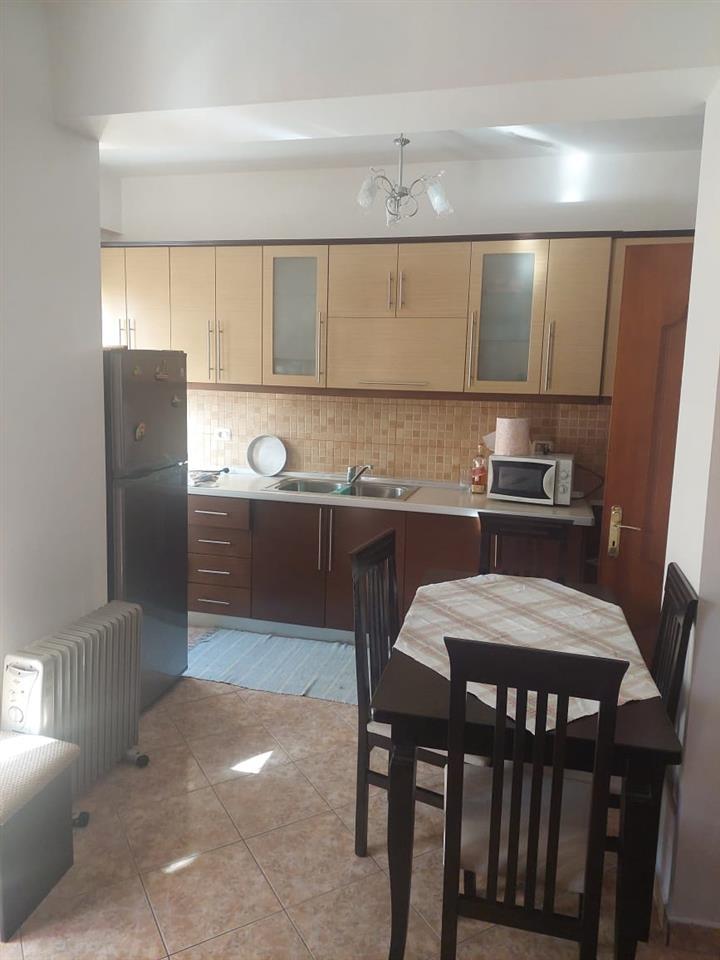 APARTAMENT 105m + GARAZH 70m