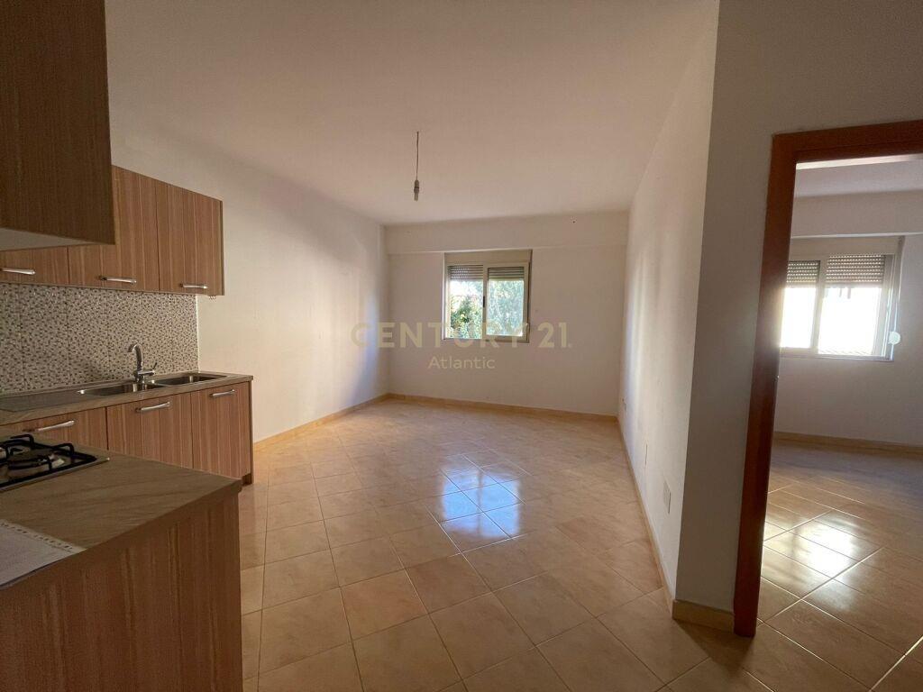 SHITET APARTAMENT 1+1 NE PLAZH RROTA KUQE, DURRES!