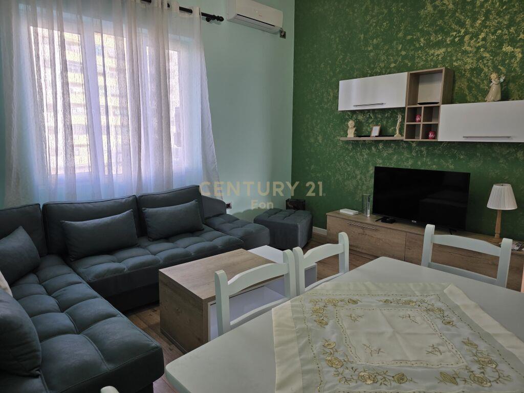 2+1 apartment for rent in the center of Durrës!