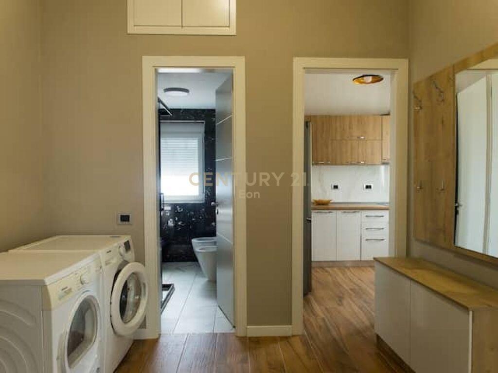 2+1 apartment for rent in the center of Durrës!