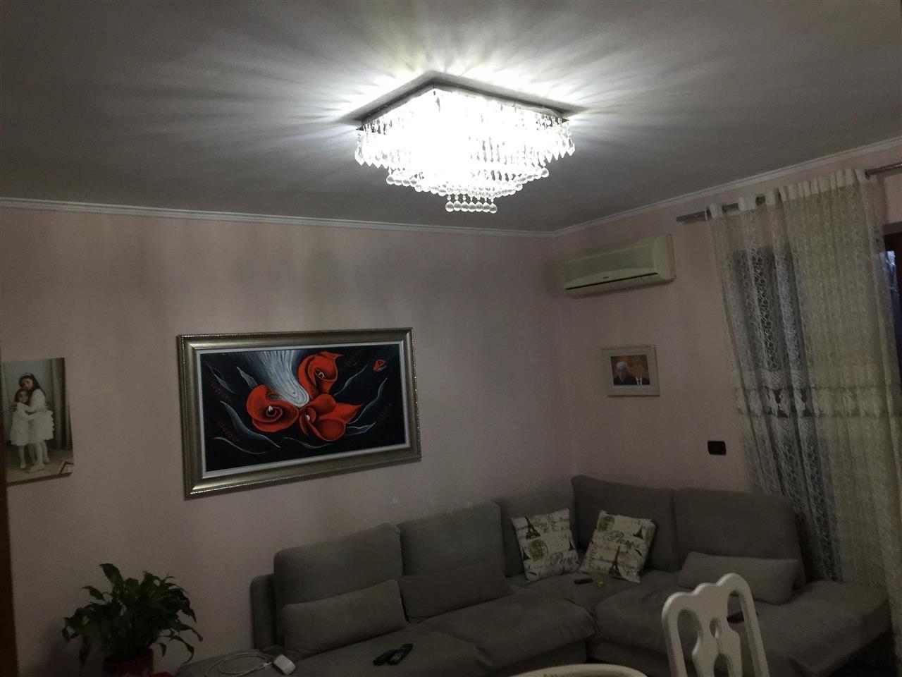 Apartament ▪︎3+1+1▪︎kati 3-te▪︎”15 Tetori Fier”