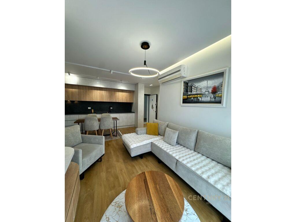 Jepet me qira apartament 2+1 me depo tek Qyteti i Nxenesve!