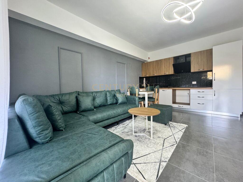 SHITET APARTAMENTI 1+1 TEK SHKEMBI KAVAJES,DURRES!