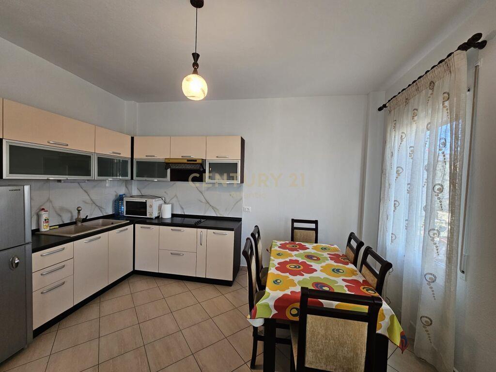 JEPET ME QERA SUPER APARTAMENT VIJE E PARE ME DETIN PLAZH RR